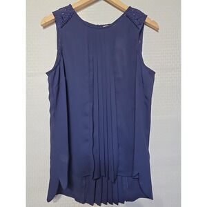 Daniel Rainn Womens Medium M Pleated Navy Blue Sleeveless Crochet Blouse NWT....